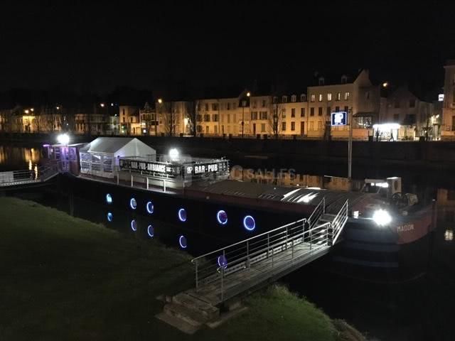 Traiteur pour la Péniche BPM à Melun, lieu de réception pour événements